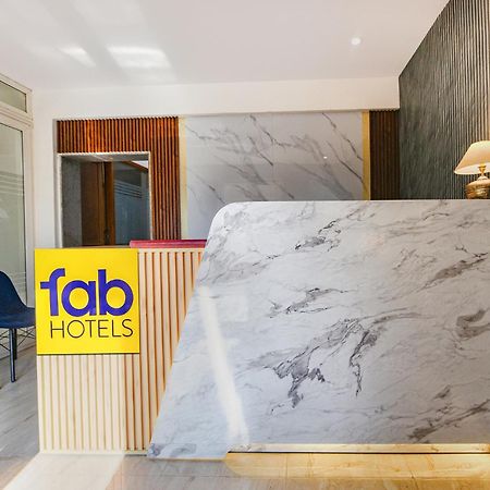 Fabhotel Ar Suites Gurgaon Exterior foto