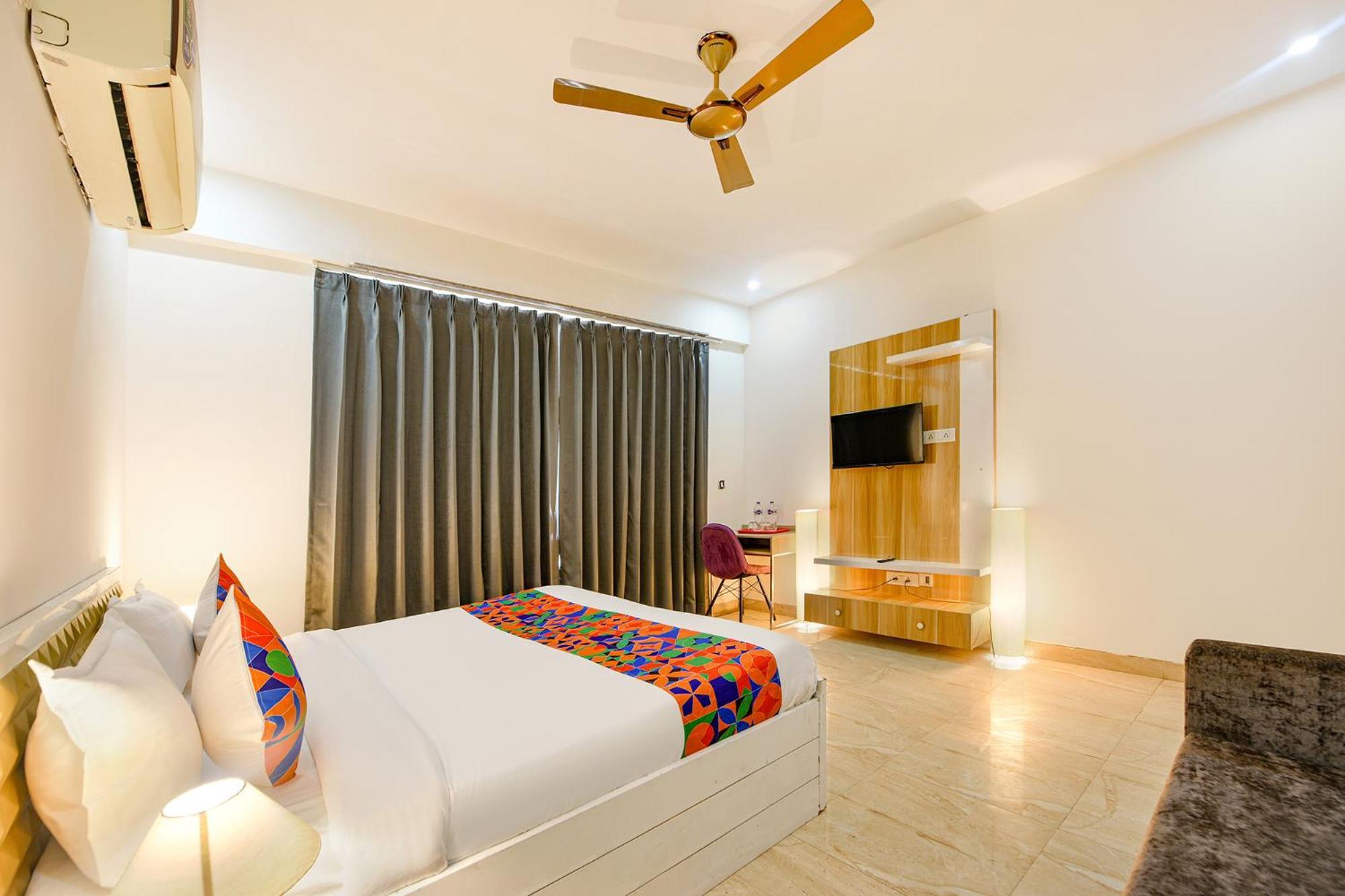 Fabhotel Ar Suites Gurgaon Exterior foto